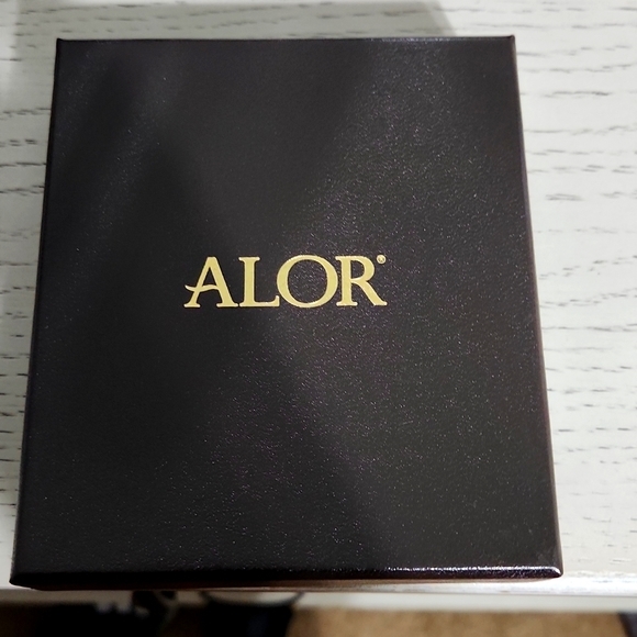 Ring - Picture 6 of 6